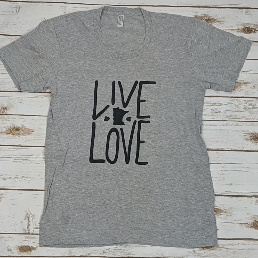 Live Love MN Shirt Size M